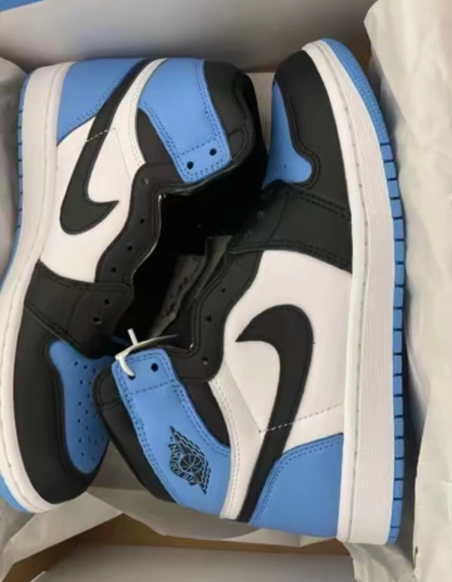 Air Jordan 1 High OG “UNC Toe” DZ5485-400 review 
