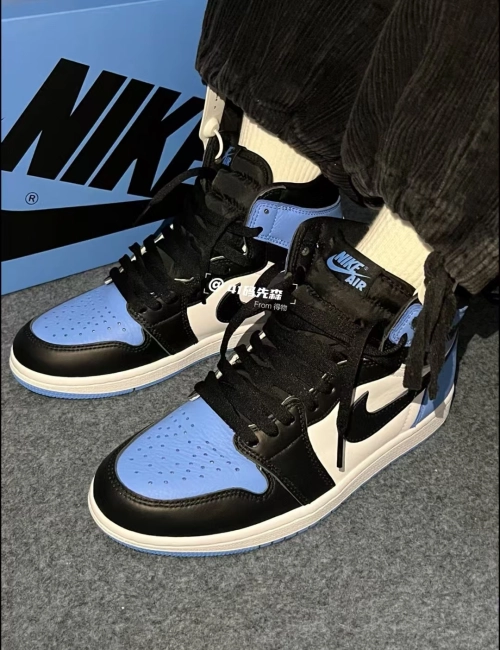  Air Jordan 1 High OG “UNC Toe” DZ5485-400 review 