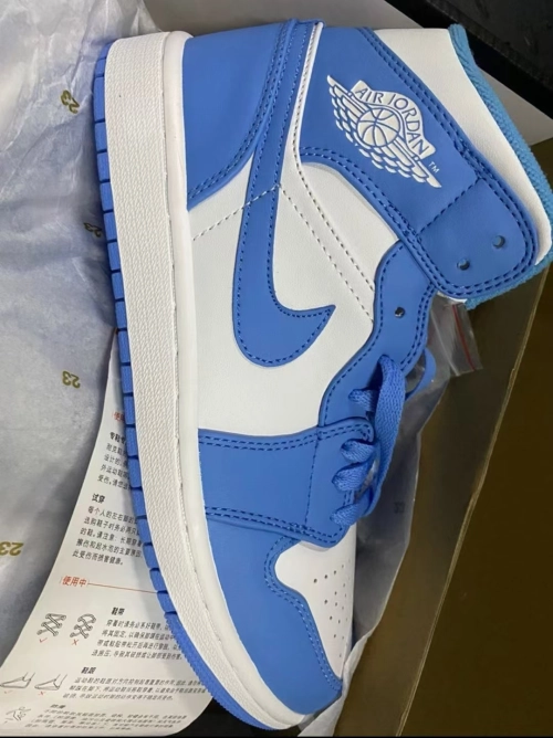 Air Jordan 1 Retro UNC 555088-117 review 