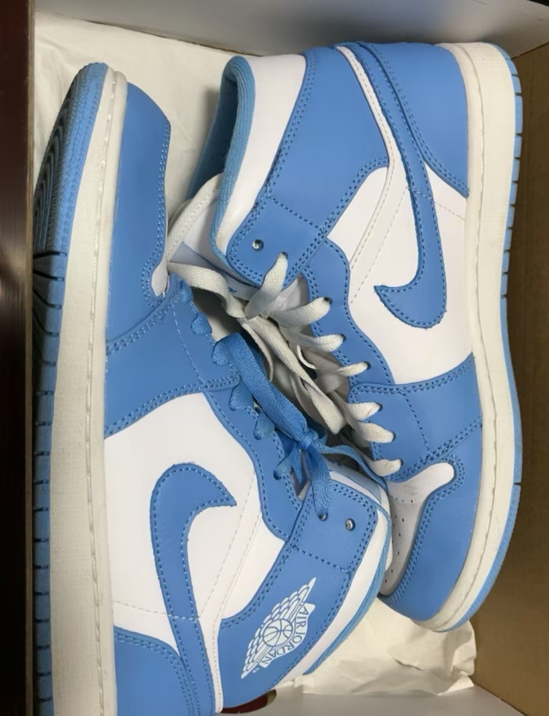 Air Jordan 1 Retro UNC 555088-117 review MOHAMMAD MATILDA