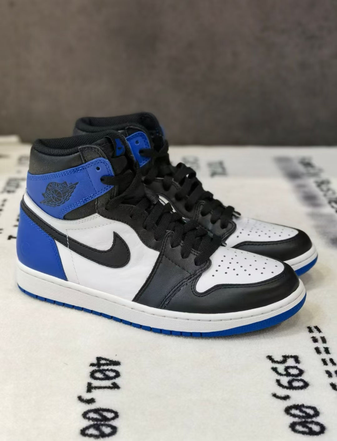 Air Jordan 1 Retro High Fragment 716371-040 review Patrick Tahlia