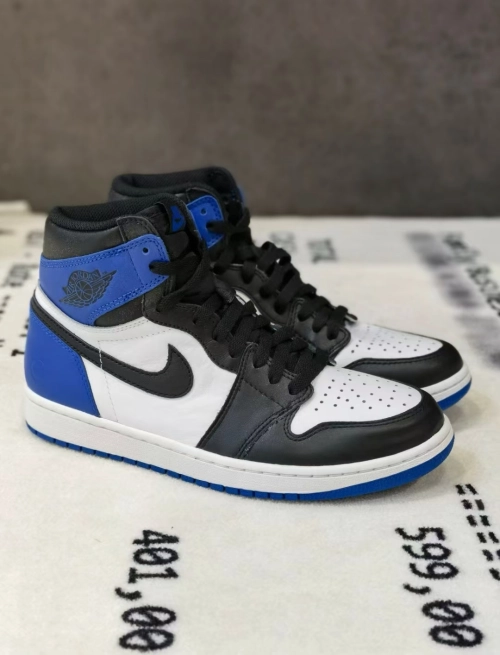 Air Jordan 1 Retro High Fragment 716371-040 review 