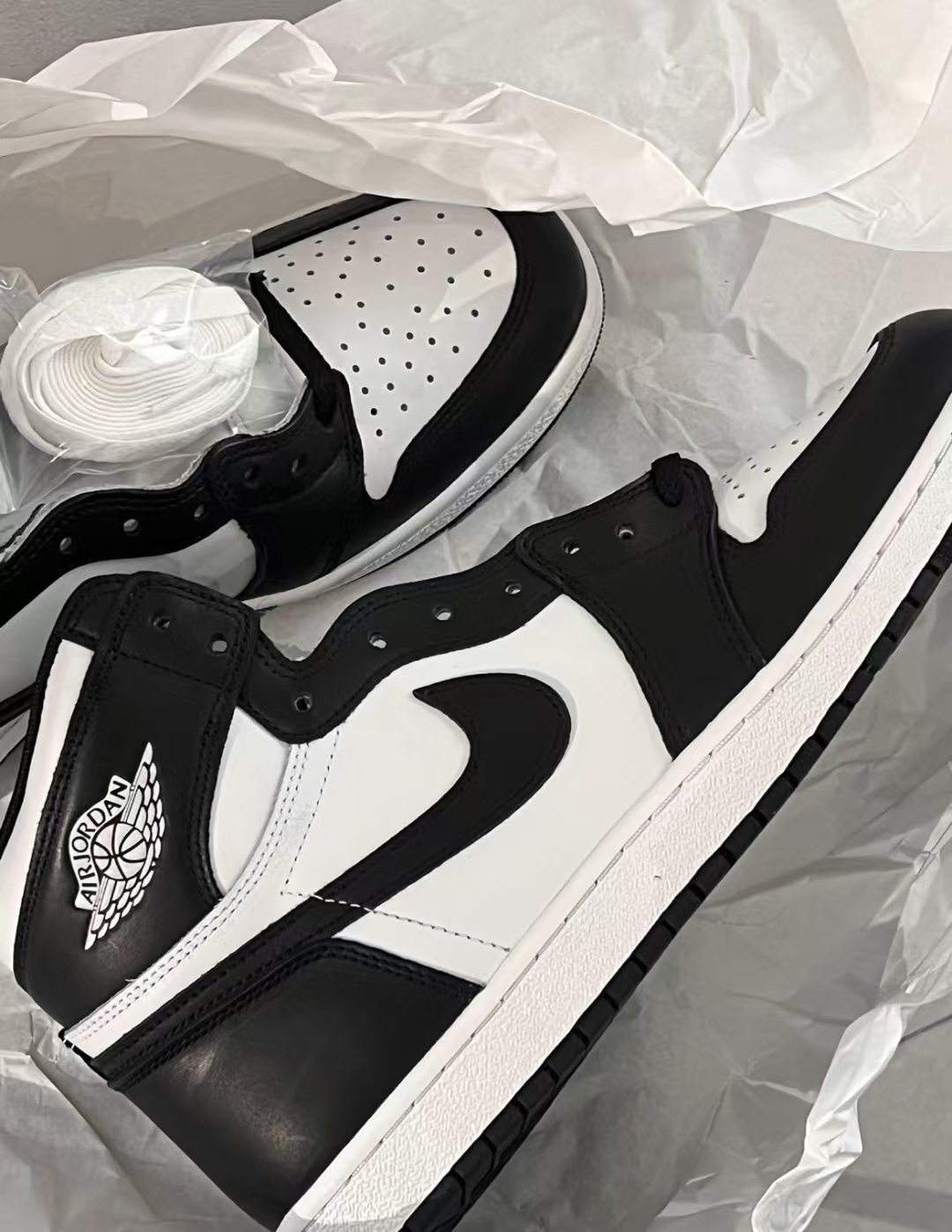 Air Jordan 1 Retro High '85 Black White (2023) BQ4422-001 review Marcus Lilly