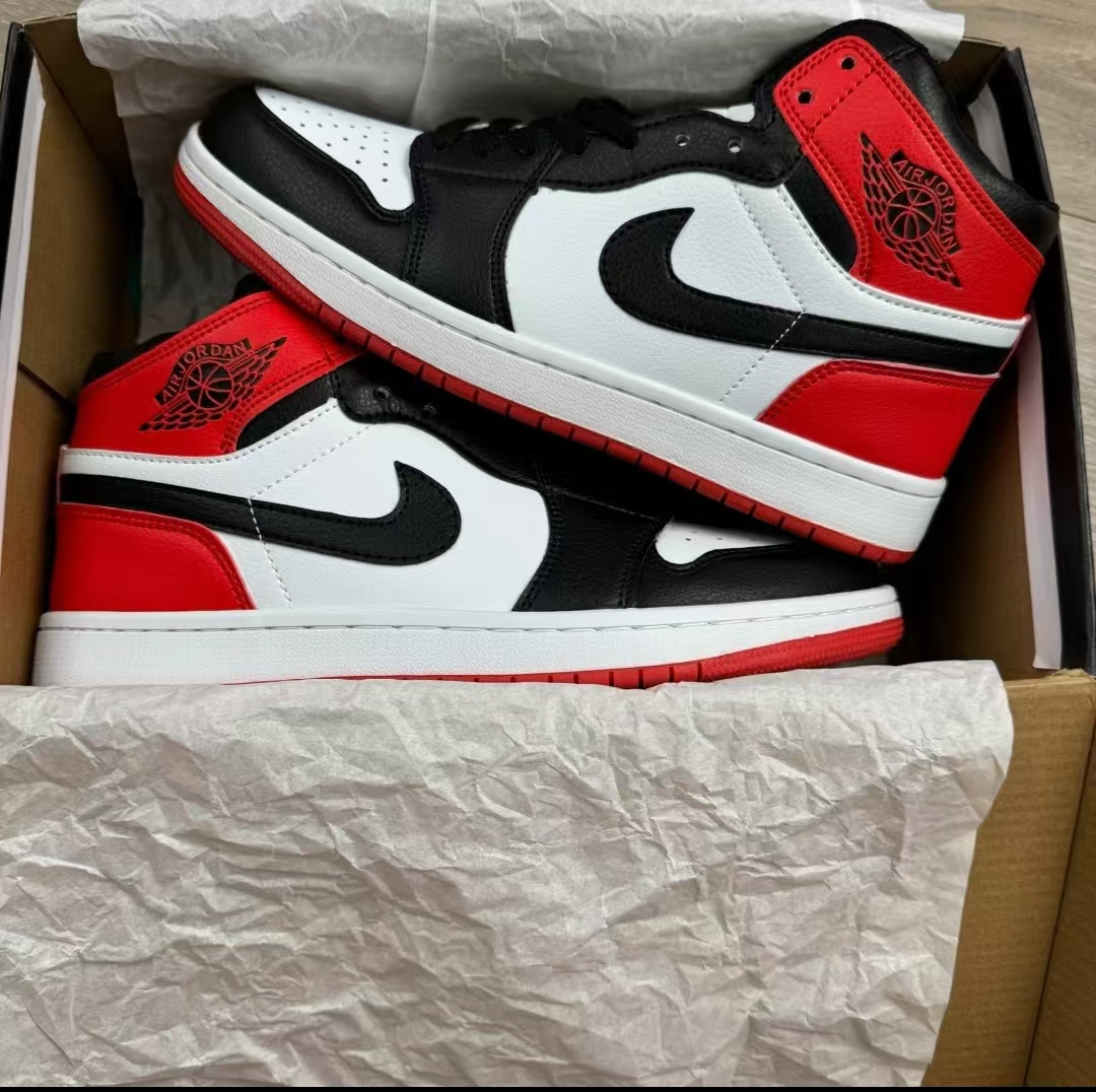 Air Jordan 1 Retro High Bred Toe 555088-610 review Thomas 02