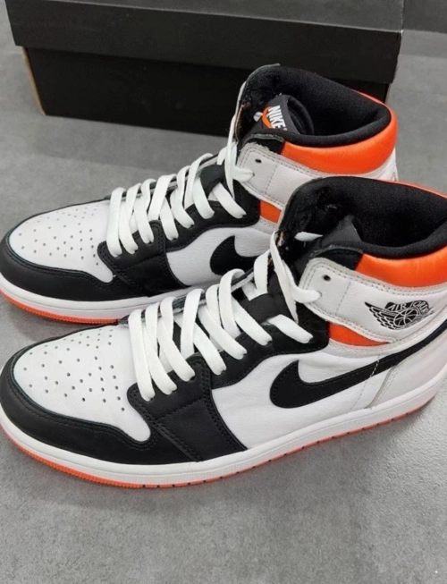 Air Jordan 1 Retro High Electro Orange 555088-180  review 