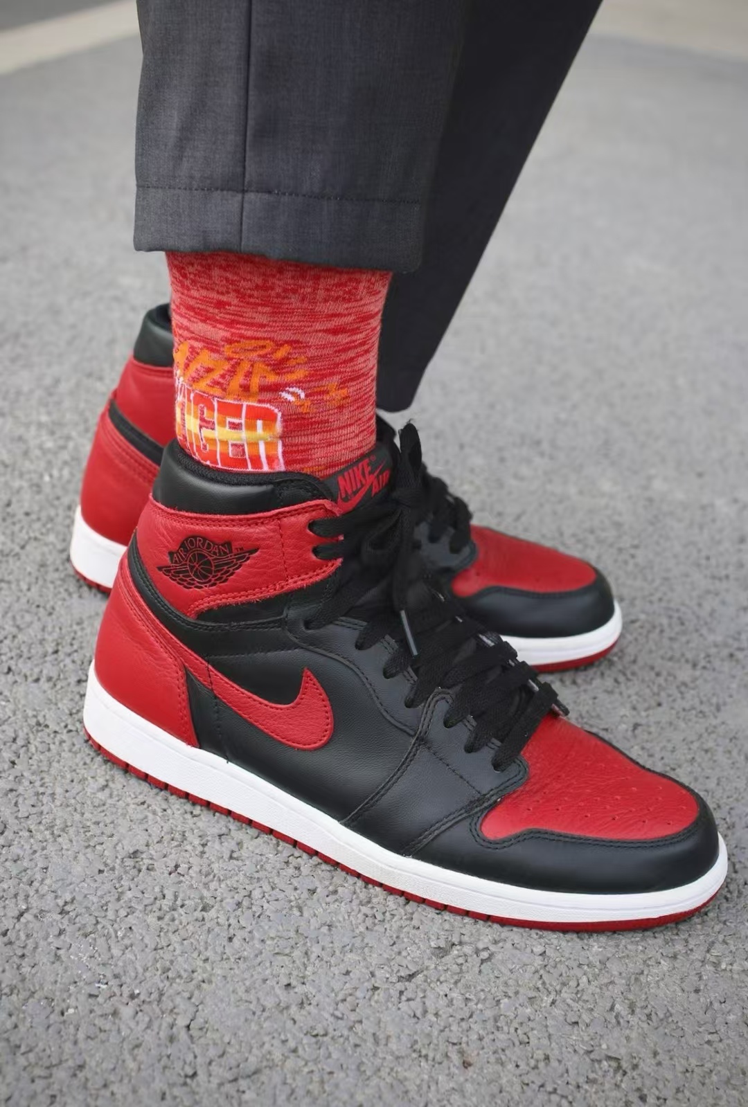Air Jordan 1 Retro High Bred Banned (2016) 555088-001 review Tyson 01
