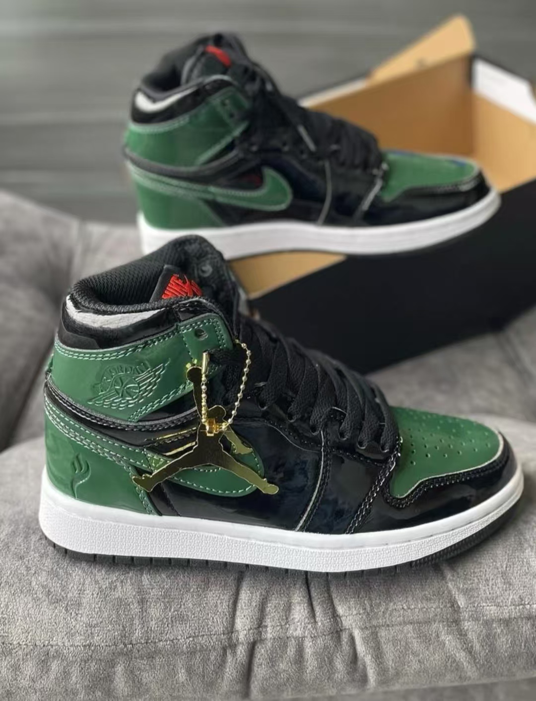 Air Jordan 1 High OG Solefly Friends  AV3905-038 review Watts
