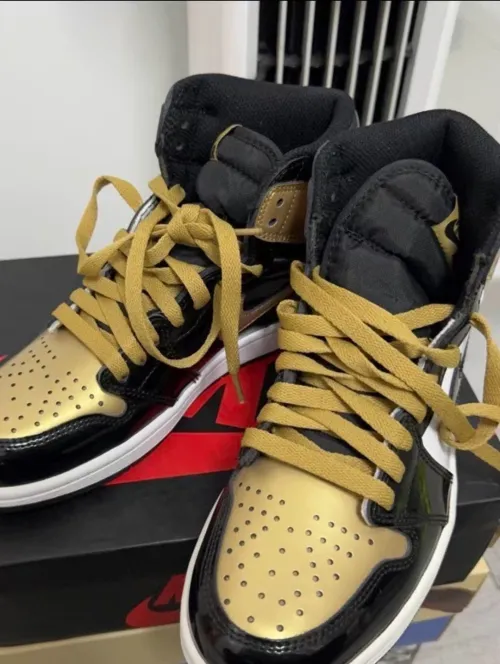 Air Jordan 1 Retro High NRG Patent Gold Toe 861428-007 review 
