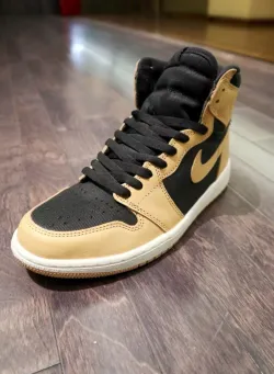 Air Jordan 1 Retro High OG Heirloom 555088-202 review Lothrop
