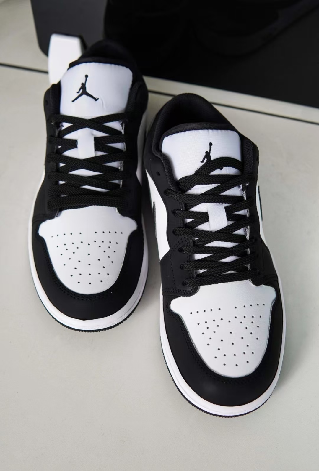 Air Jordan 1 Low New Black and White Panda 553558-001 review Dominic Isabelle