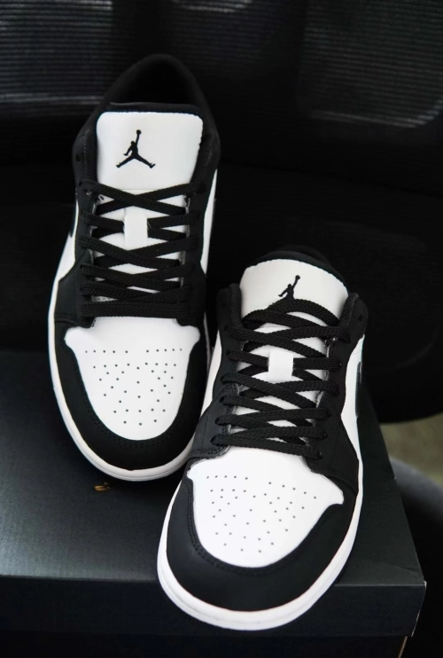 Air Jordan 1 Low New Black and White Panda 553558-001 review 