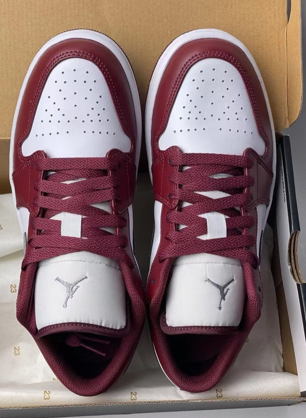 Air Jordan 1 Low White Bordeaux 553558-615 review Carlos