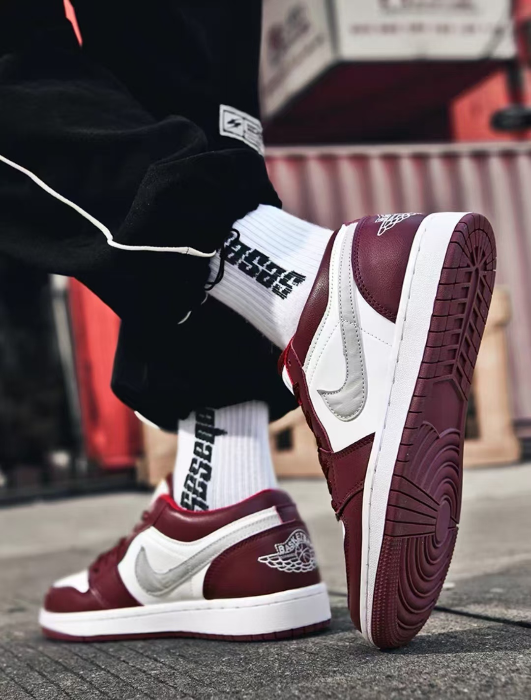 Air Jordan 1 Low White Bordeaux 553558-615 review Alberto