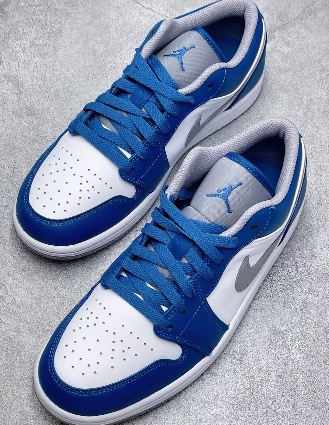 Air Jordan 1 Low True Blue 553558-412  review Ricardo 00