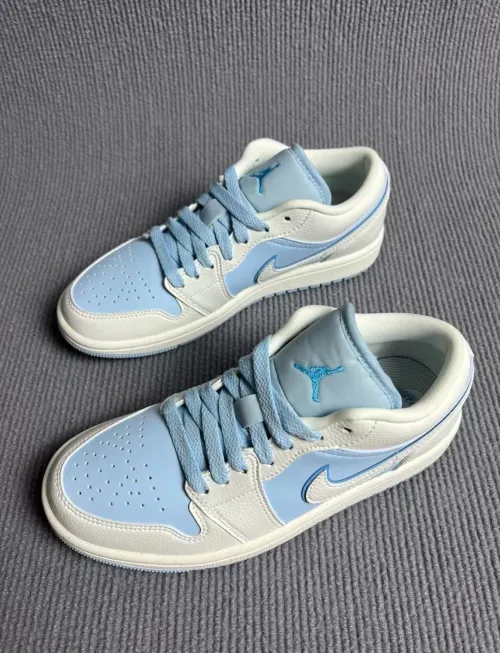 Air Jordan 1 Low SE Reverse Ice Blue (Women's) DV1299-104 review 