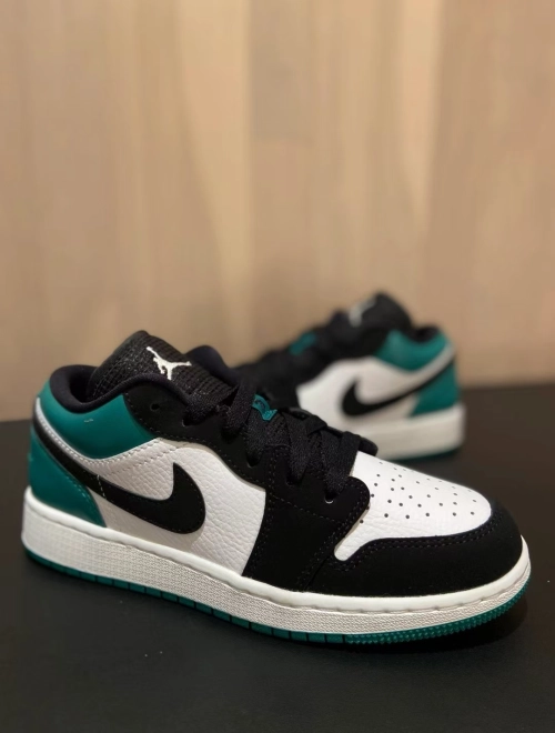 Air Jordan 1 Low White Black Mystic Green 553558-113  review 