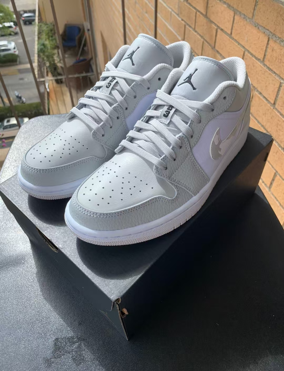 Air Jordan 1 Low White Camo DC9036-100 review Alexander