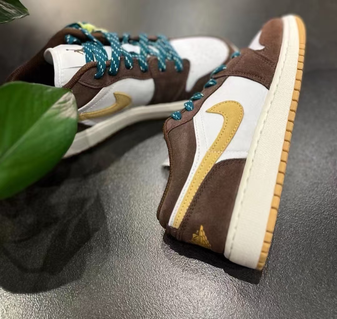 Air Jordan 1 Low SE Cacao Wow (GS)  FB2216-200 review Matthew 01