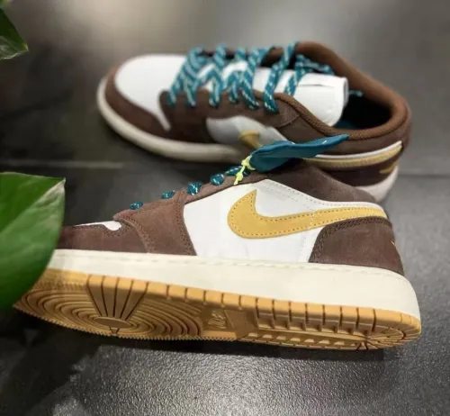Air Jordan 1 Low SE Cacao Wow (GS)  FB2216-200 review 