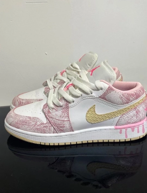 Air Jordan 1 Low Paint Drip (GS) CW7104-601  review 