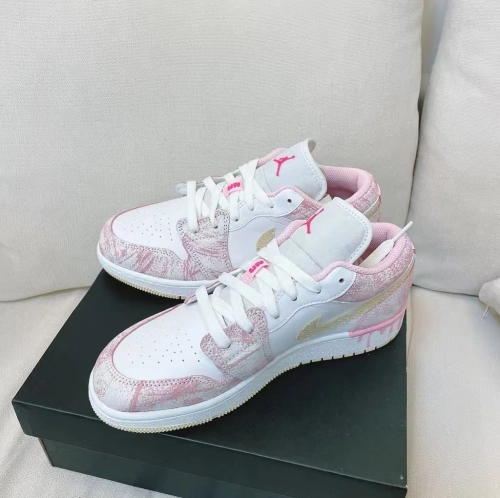 Air Jordan 1 Low Paint Drip (GS) CW7104-601  review 