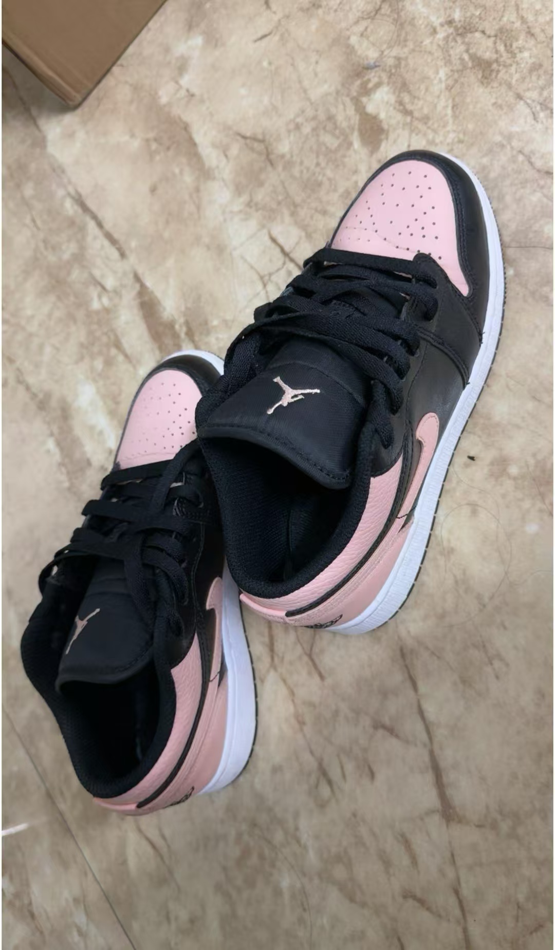 Air Jordan 1 Low Crimson Tint (GS) 553560-034 review Alexis
