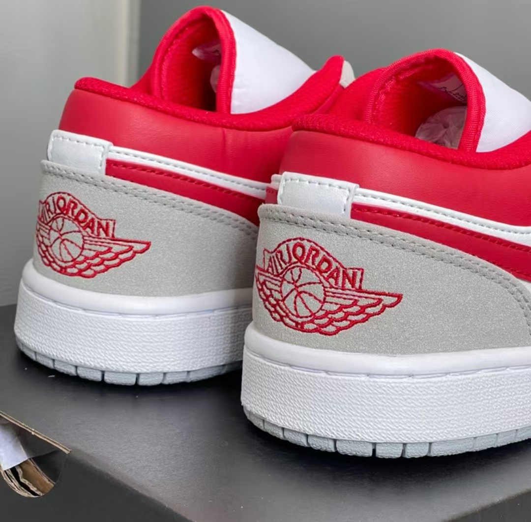 Air Jordan 1 Low SE Light Smoke Grey Gym Red  DC6991-016 review Mahmoud 01