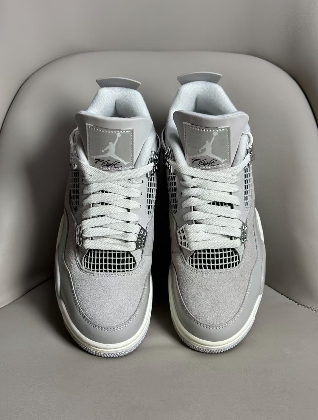 Air Jordan 4 Retro Frozen Moments (Women's) AQ9129-001 review Brendon 01