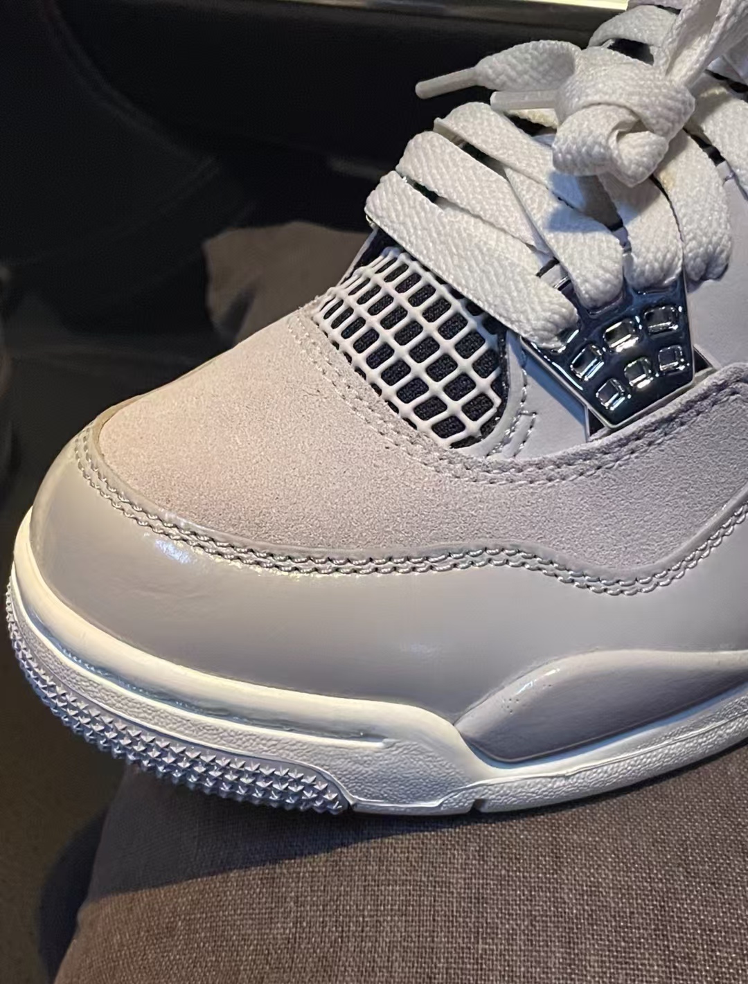 Air Jordan 4 Retro Frozen Moments (Women's) AQ9129-001 review Keira 01