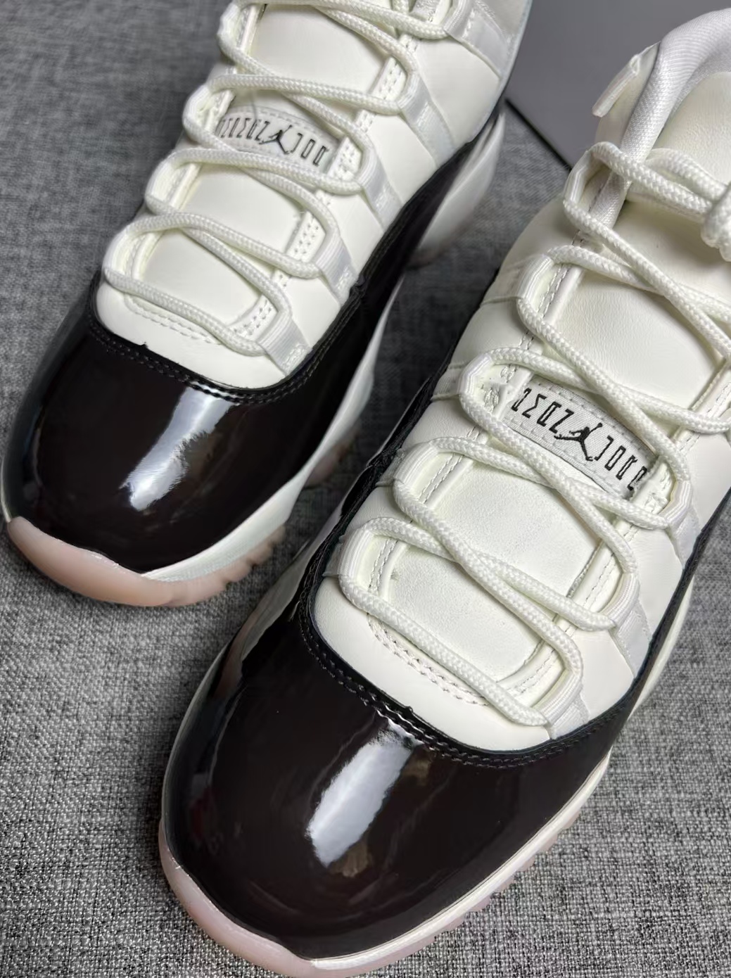 Air Jordan 11 Retro Neapolitan (Women's) AR0715-101 review Kane