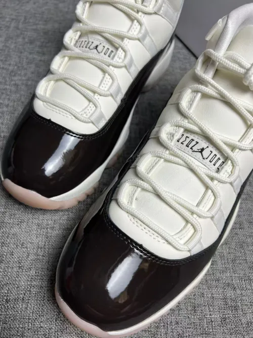 Air Jordan 11 Retro Neapolitan (Women's) AR0715-101 review 