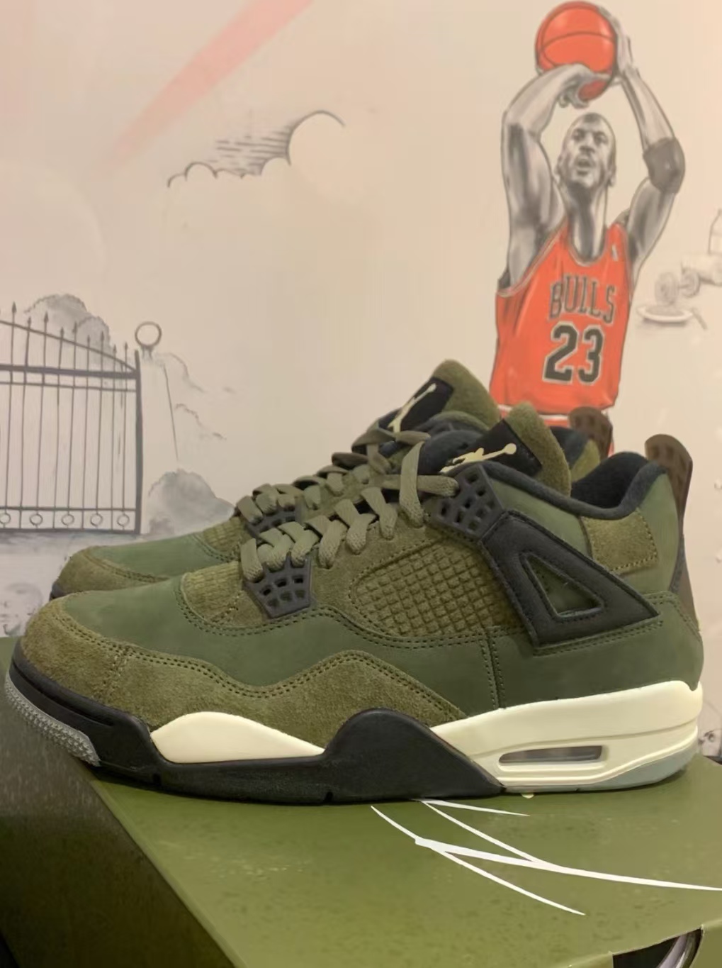 Air Jordan 4 Retro SE Craft Medium Olive FB9927-200 review Edan 01