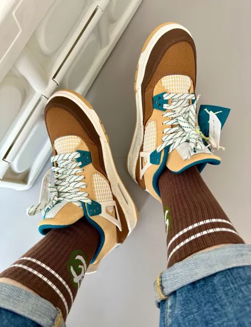 Jordan 4 Retro Cacao Wow (GS) FB2214-200 review 