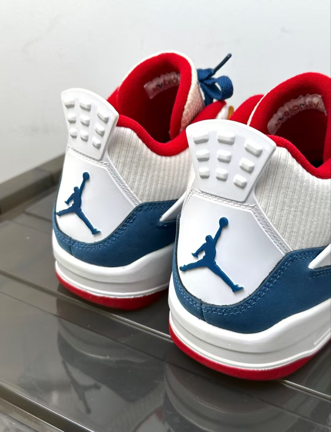 Jordan 4 Retro Messy Room (GS) DR6952-400 review Norbert 02