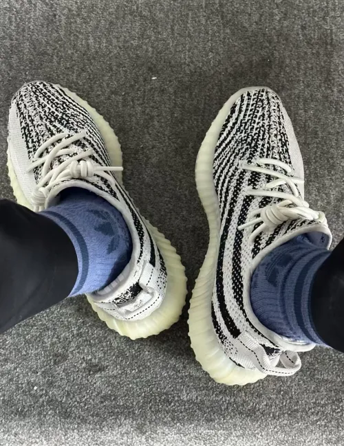 【$65 Free Shipping】Excellent Quality adidas Yeezy Boost 350 V2 Zebra (2017/2022/2023)  CP9654 review 