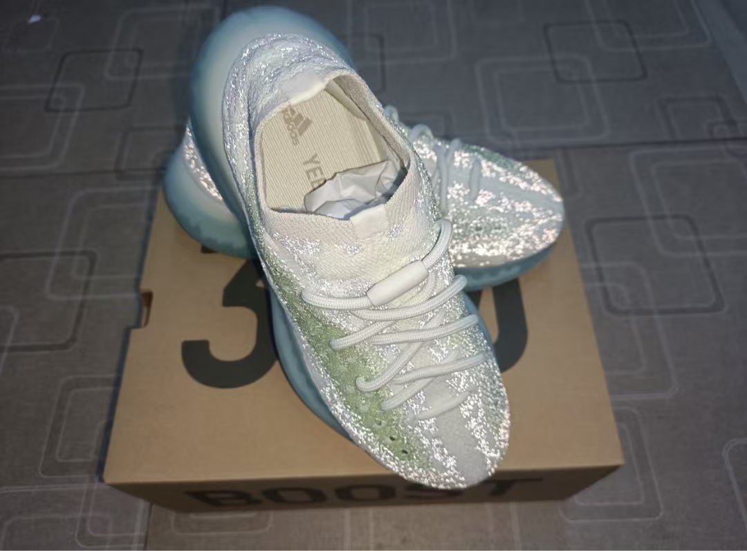 Adidas Yeezy Boost 380 Alien Blue  GW0304 review Chace 02