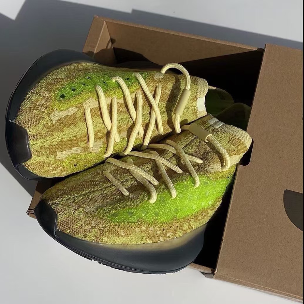 Adidas Yeezy Boost 380 Hylte  FZ4991  review Grosvenor 01