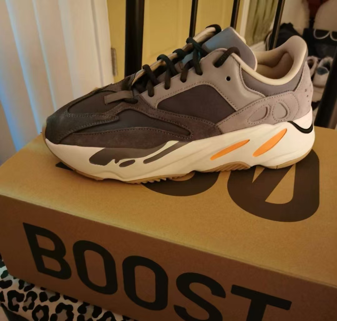 Adidas Yeezy Boost 700 Magnet FV9922 review Therese