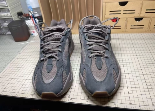 Adidas Yeezy Boost 700 V2 Mauve GZ0724 review 