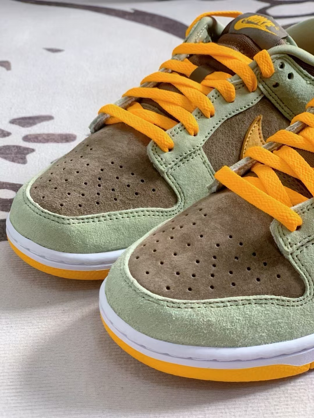 Nike Dunk Low Dusty Olive (2021/2023) DH5360-300 review Cecilie 01