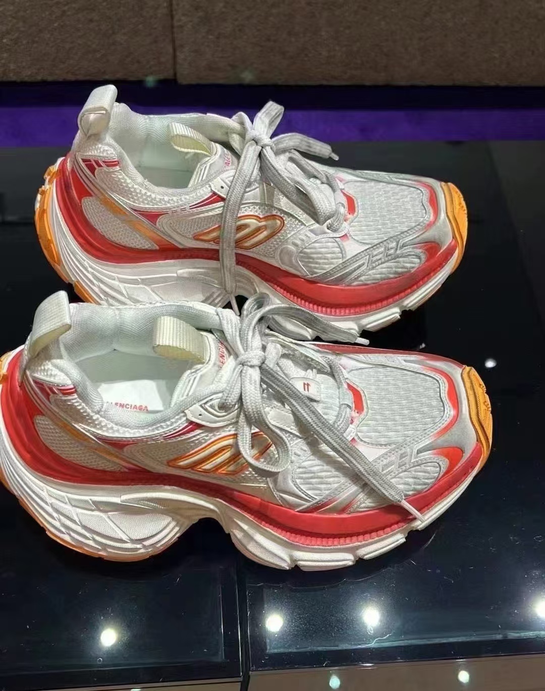 Balenciaga White Gray White Red  784342 W2MV2 9060 review Giuseppe