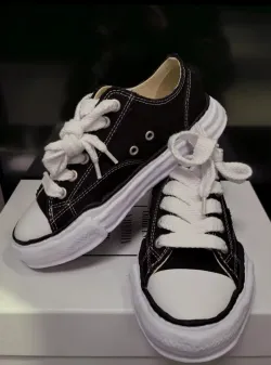 Maison Mihara Yasuhiro Hank OG Sole Suede Low Black White A05FW702 review Chicago