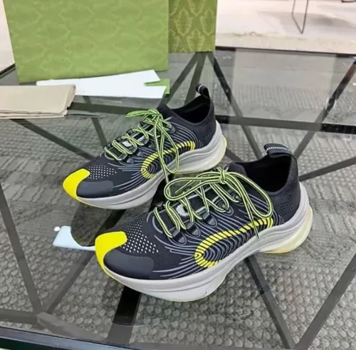 Gucci Run Sneakers Black Yellow 680939-USM10-8480 review 