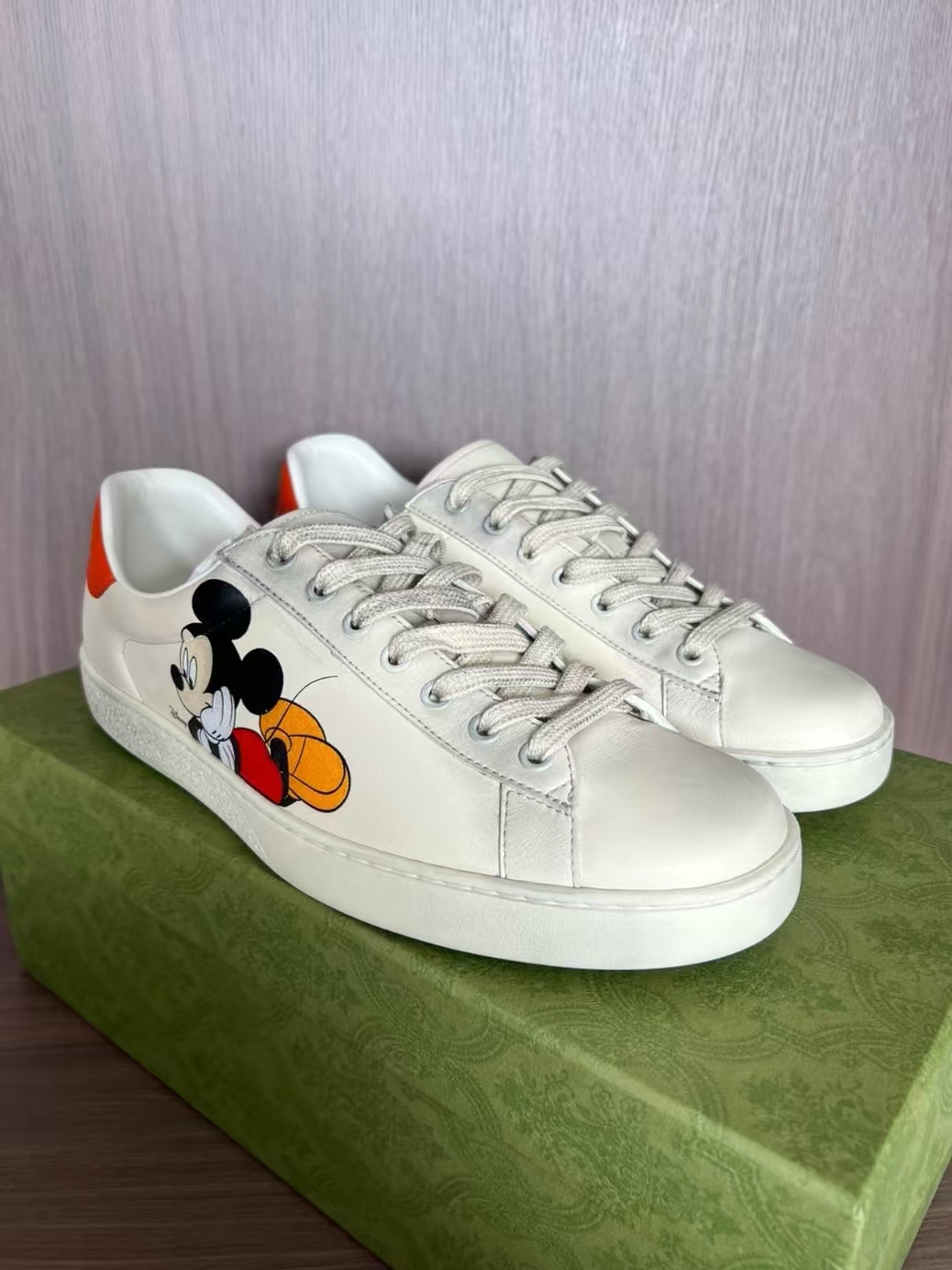 Gucci Ace x Disney Ivory  603697 AYO70 9591 review OWEN PHOEBE 00