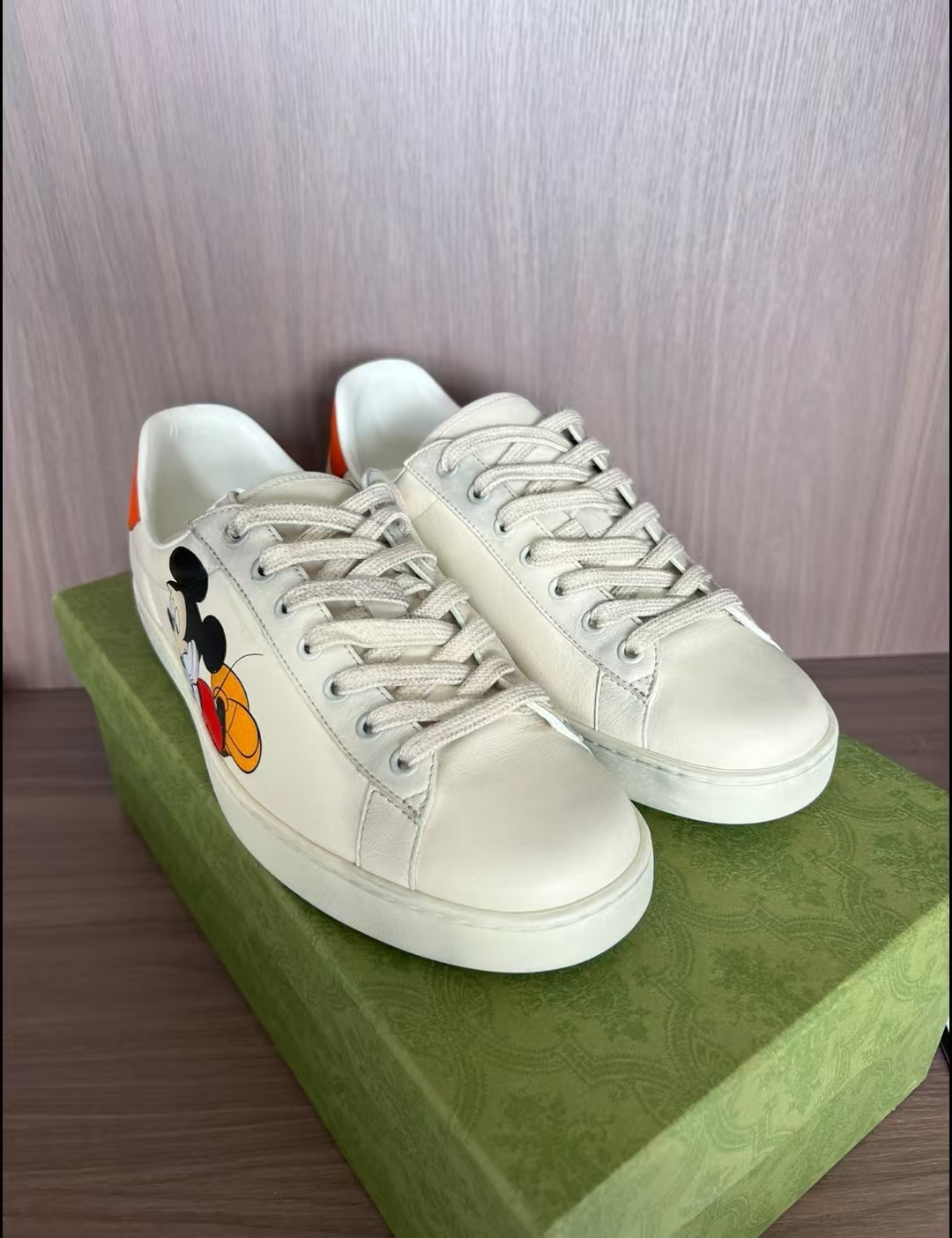Gucci Ace x Disney Ivory  603697 AYO70 9591 review OWEN PHOEBE 02