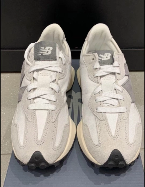 New Balance 327 Nimbus Cloud MS327WE review 