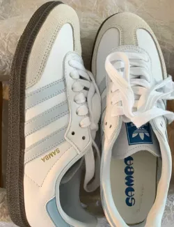 adidas Samba OG White Halo Blue  ID2055  review Brynlee 01