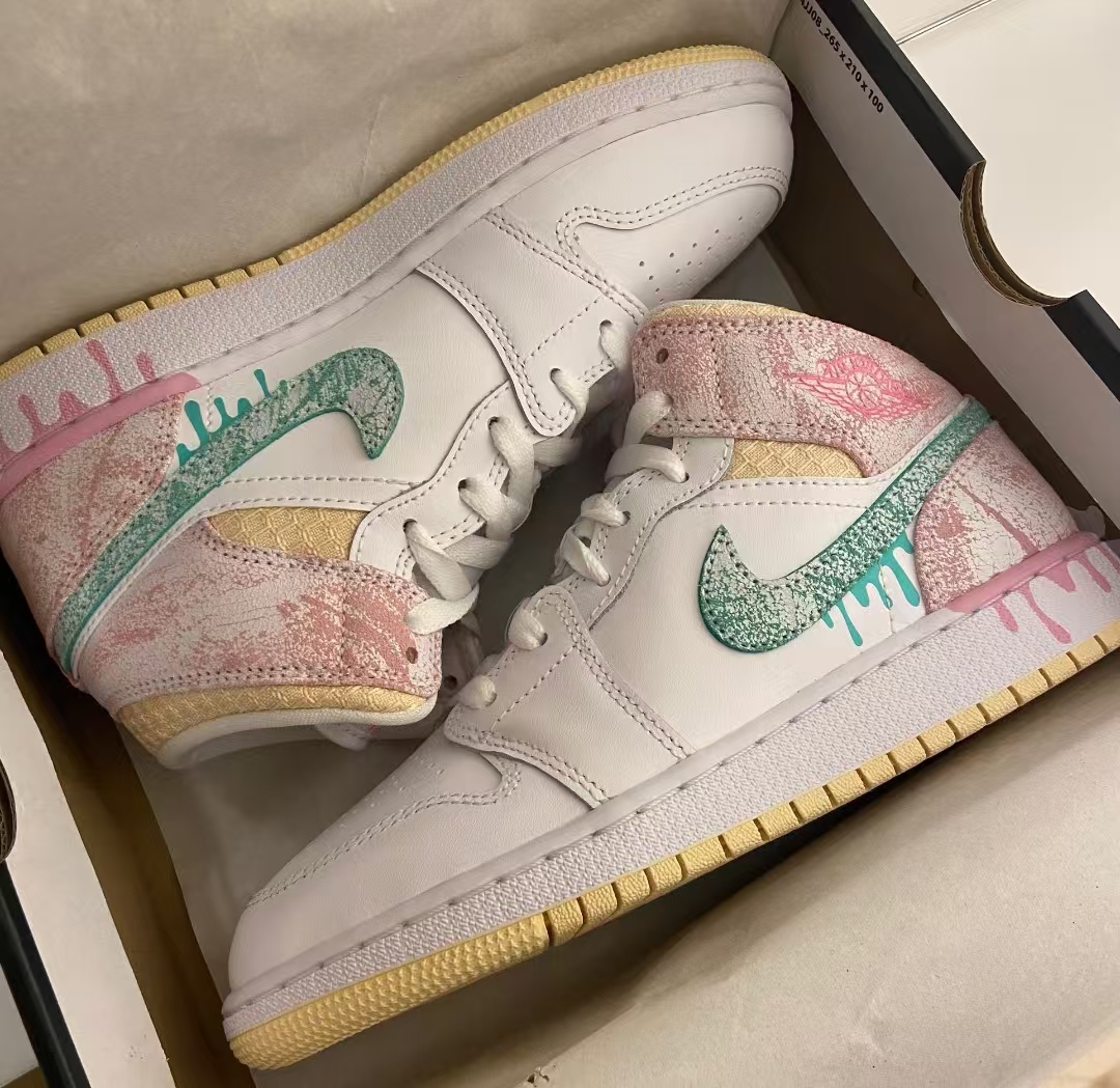 Air Jordan 1 Mid Paint Drip (GS)  DD1666-100 review Matias