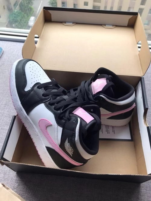 Air Jordan 1 Mid White Black Light Arctic Pink (GS) 555112-103 review 