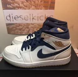 Air Jordan 1 Retro Mid Jeter AH6342-104 review Gracie 01